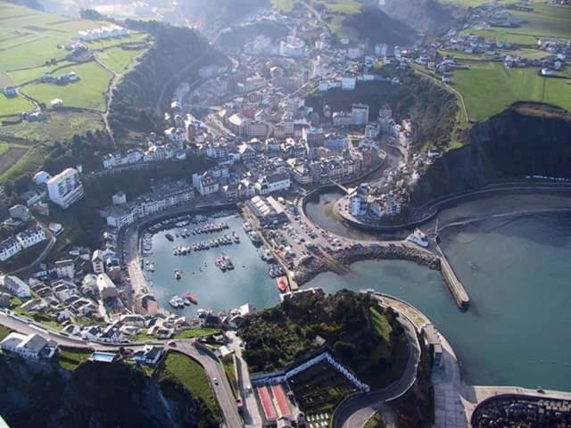 El Cambaral Del Puerto Apartman Luarca Kültér fotó